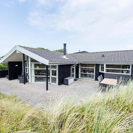 Holiday Henne Lxx Holiday home Henne Strand