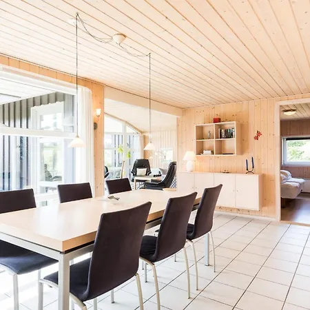 Holiday Henne Lxx Holiday home