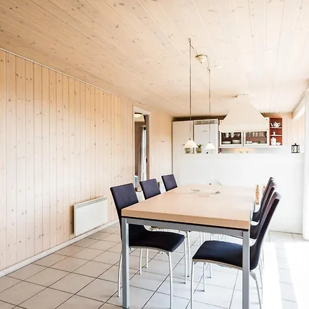 Holiday Henne Lxx Holiday home