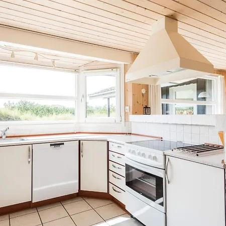 Holiday home Holiday Henne Lxx